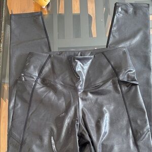 PINK Victoria's Secret Shiny Black Leggings